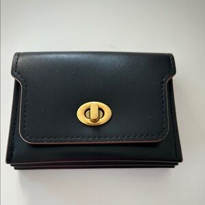 Brown faux leather card wallet expandable, 3 slots